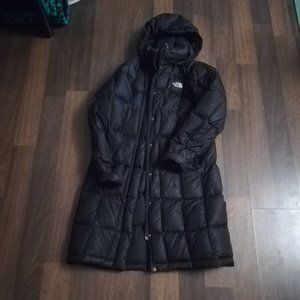 Black North Face Down-Filled Puffer Warmest Parka